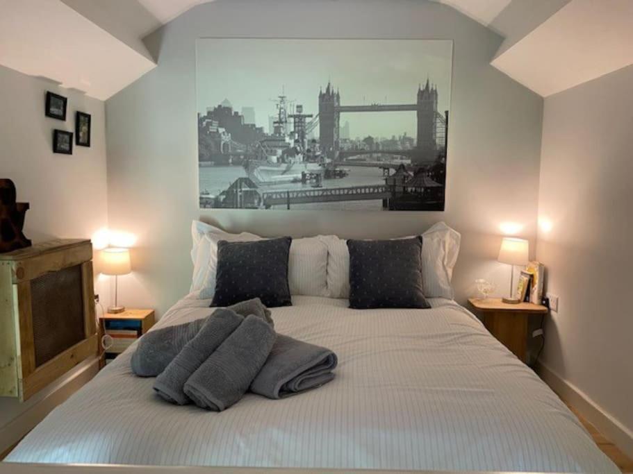'The Den' Self Contained One Bedroom Annexe. ストックブリッジ エクステリア 写真