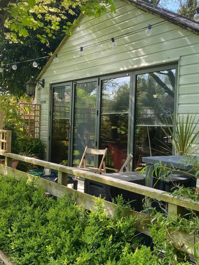 'The Den' Self Contained One Bedroom Annexe. ストックブリッジ エクステリア 写真