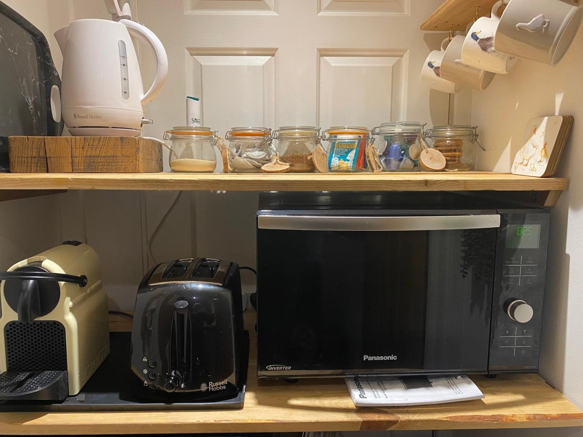 'The Den' Self Contained One Bedroom Annexe. ストックブリッジ エクステリア 写真