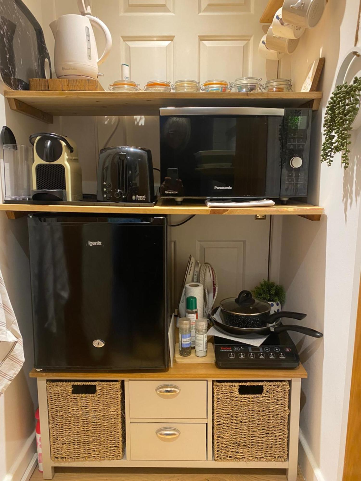 'The Den' Self Contained One Bedroom Annexe. ストックブリッジ エクステリア 写真